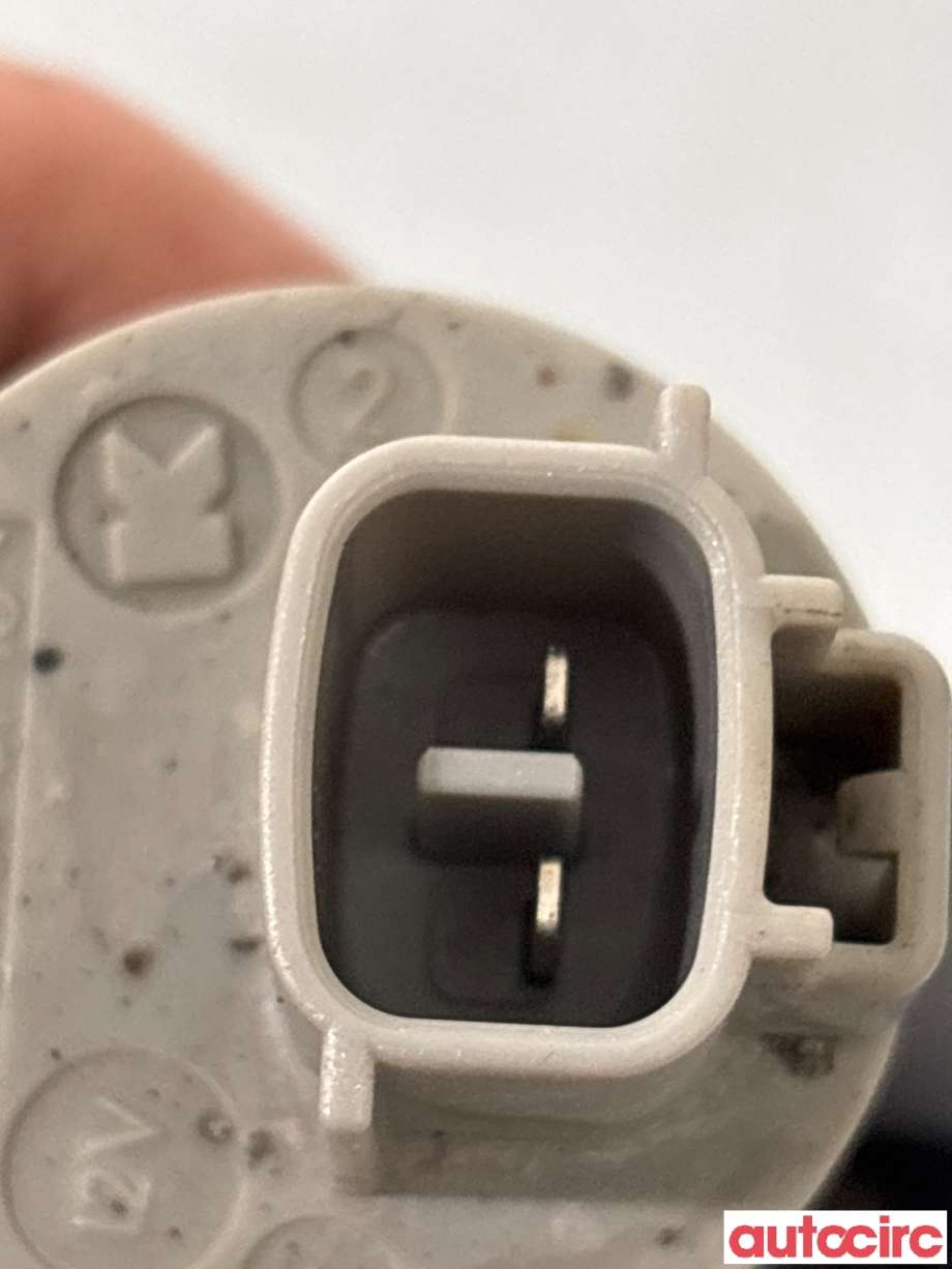 Spylerpumpe foran til Toyota Auris 2013-2015 (Type II, Fase 1)  (TOYOTA|8533002050|)