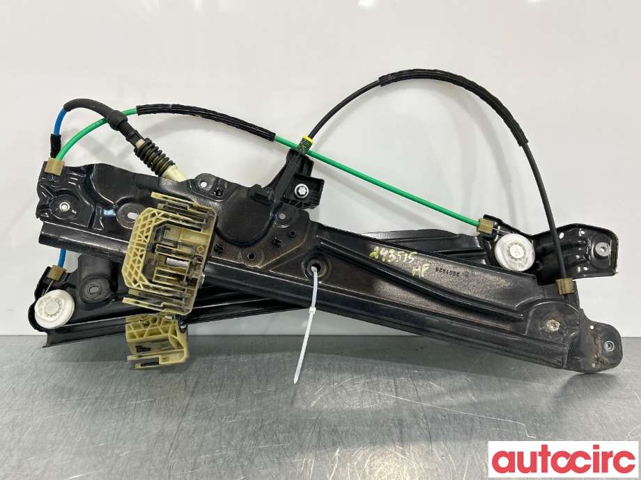 Ruteheis til BMW 5-Serie 2010-2017 (F10/F11) (F10/F11) (BMW|51337182132||7182132)