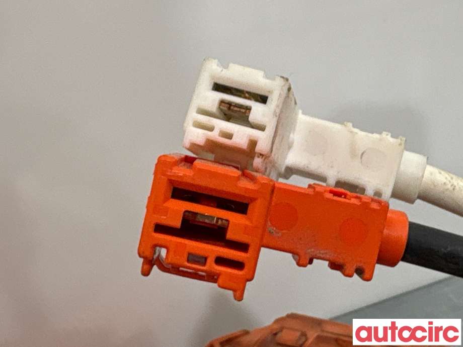 Kabel høy volt (HV) hybrid til Toyota Auris 2013-2015 (Type II, Fase 1)  (TOYOTA|8216402030|)