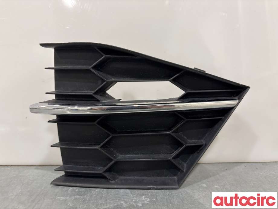 Grill høyre til Škoda Superb, 2015-->> (Type III)  (SKODA|3V0853666)
