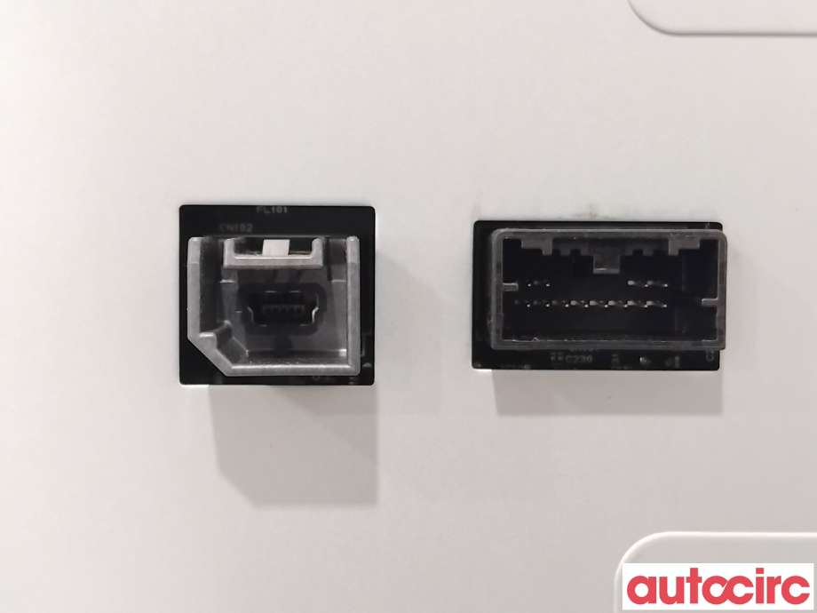 Multimedia display (MCU - Media Controller Unit) til Opel Ampera-e 2017-->> (Type II)  (OPEL|42639770|LC10S-M)