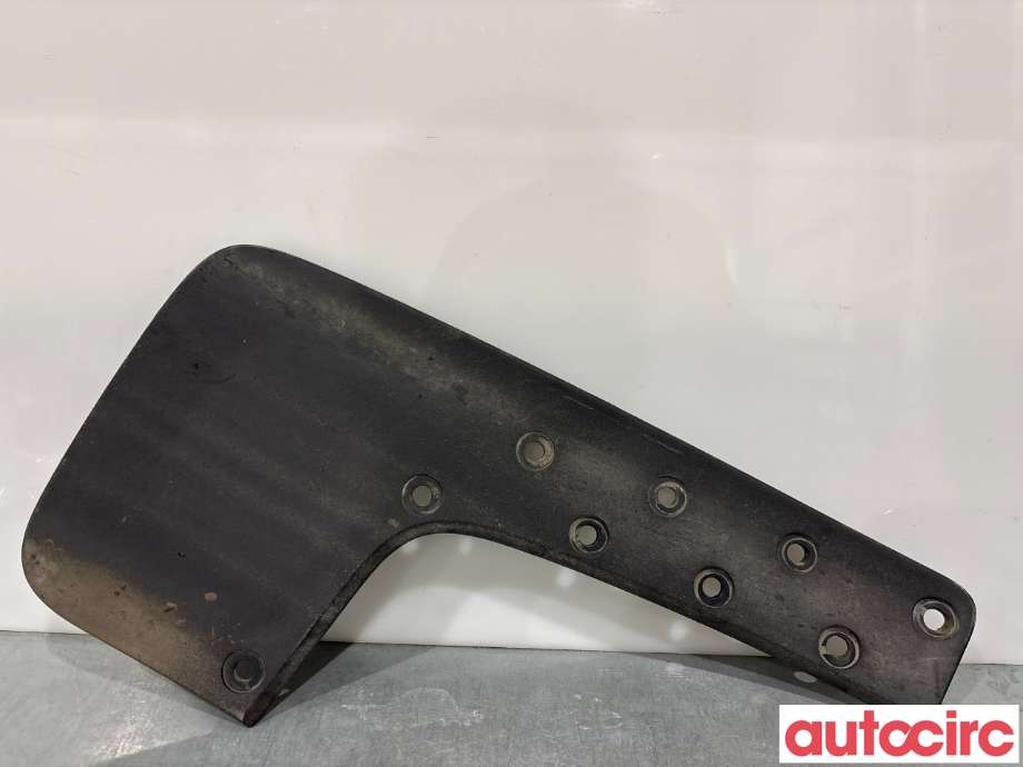 Skvettlapp til Ford Ranger / Ranger Raptor 2015-2022 (FORD|2217927|JB3B-28400-AA)