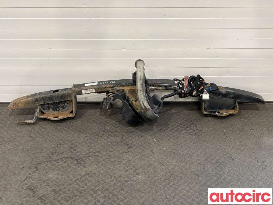 Hengerfeste til BMW 3-Serie 2005-2011 (E90/E91/E92/E93) (E90/E91/E92/E93) (BMW|71606791155|303211|678458302)