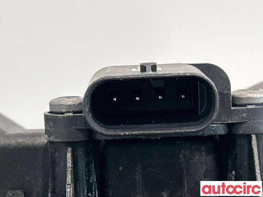 Dørhåndtak utv høyre bak til Tesla Model Y 2021-2024 (Type I)  (TESLA|1528115-00-D|)