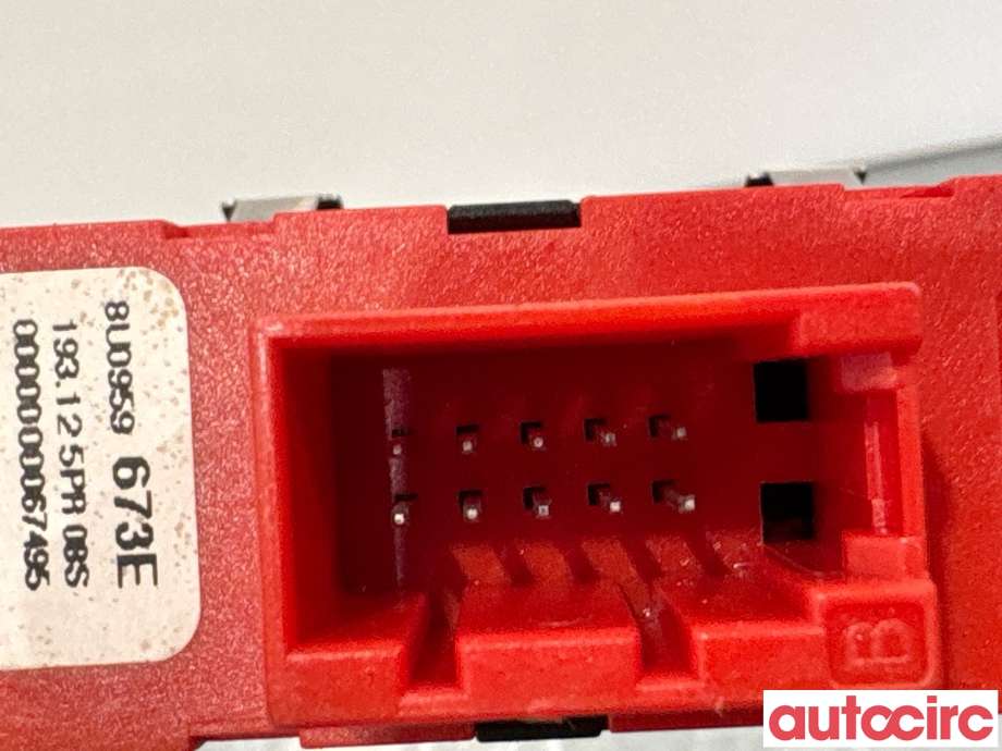 Bryter diverse til Audi Q3 2011-2014 (Type I, Fase 1)  (AUDI|8U0959673E|)