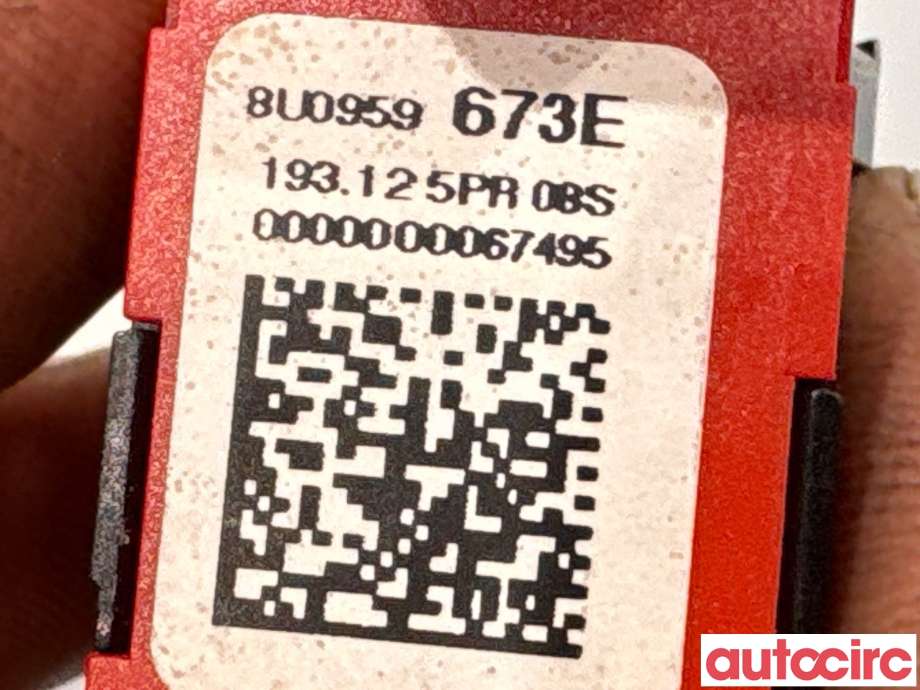 Bryter diverse til Audi Q3 2011-2014 (Type I, Fase 1)  (AUDI|8U0959673E|)