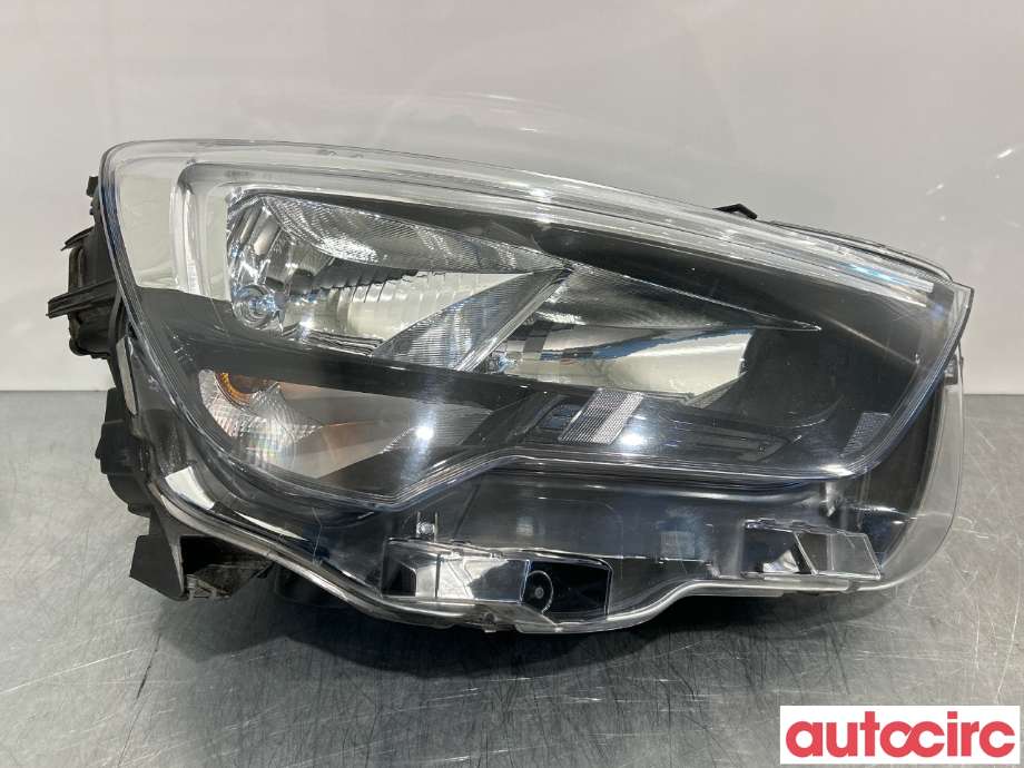 Frontlykt høyre halogen til Opel Combo E, 2019-->> (OPEL|1634150880)