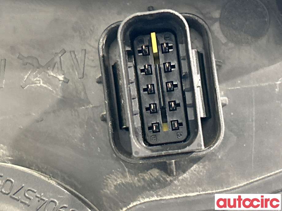 Frontlykt venstre halogen til Opel Combo E 2019-->> (OPEL|1634151380|)