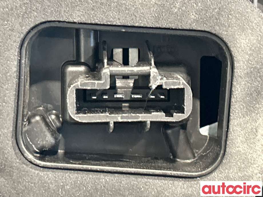 Baklykt høyre til Opel Combo E 2019-->>  (OPEL|9820554880|)