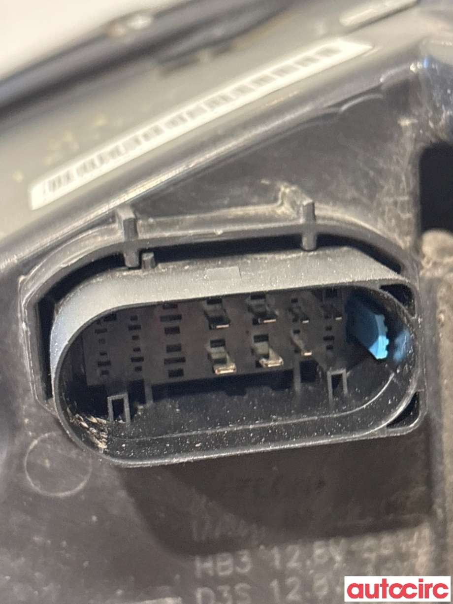 Frontlykt høyre halogen til Tesla Model S 2013-2016 (Fase 1)  (TESLA|6005911-00-C|)