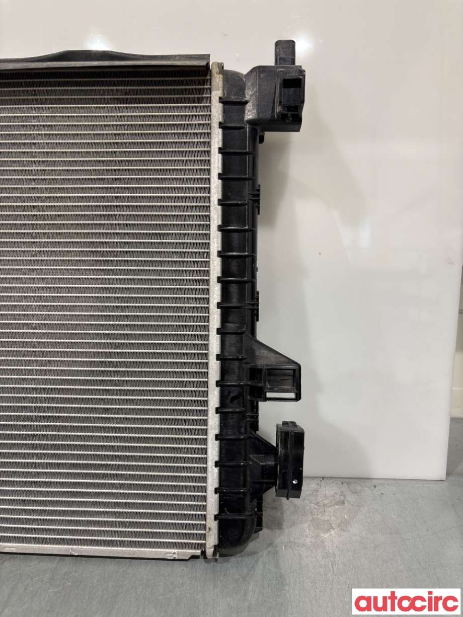 Radiator (manuell gir) til VW Caddy 2020-->> (Type IV) (VOLKSWAGEN|5Q0121251HS|)