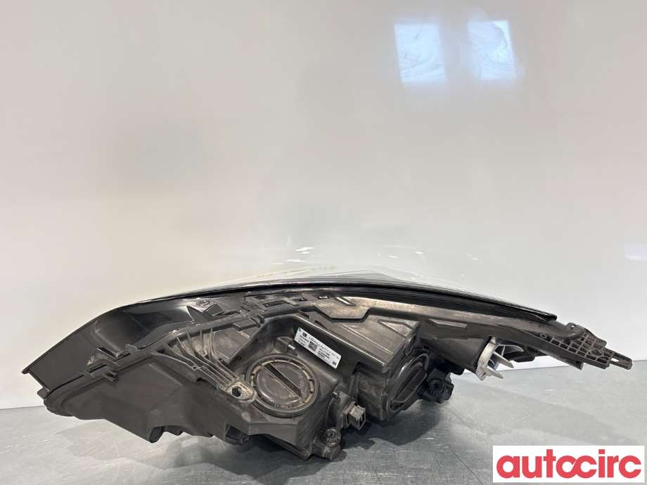 Frontlykt høyre halogen til Opel Astra K 2015-->> (OPEL|13488970|7960400000|39081893)