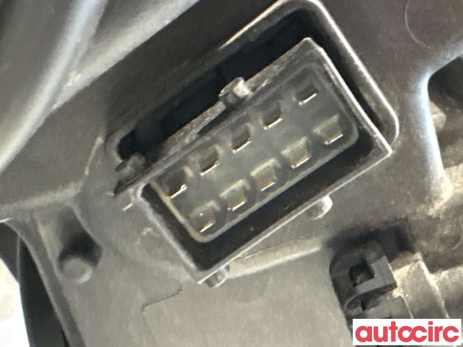 Frontlykt høyre halogen til Opel Astra K 2015-->> (OPEL|13488970|7960400000|39081893)