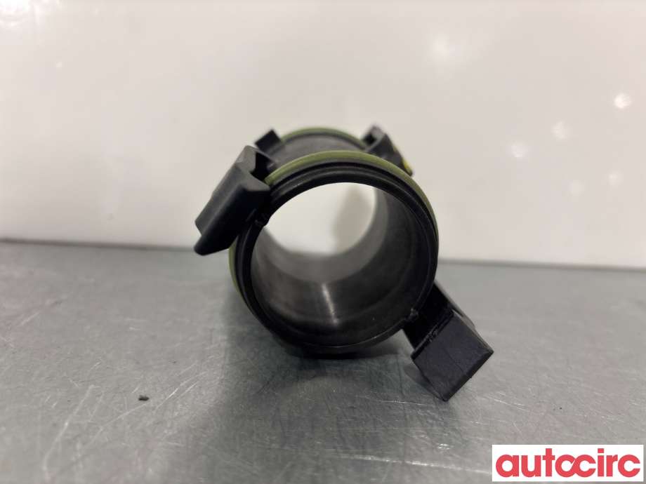 Turbo rør til VW Passat 2015-2019 (Fase 1) (B8) (B8) (VOLKSWAGEN|04E145875F|)