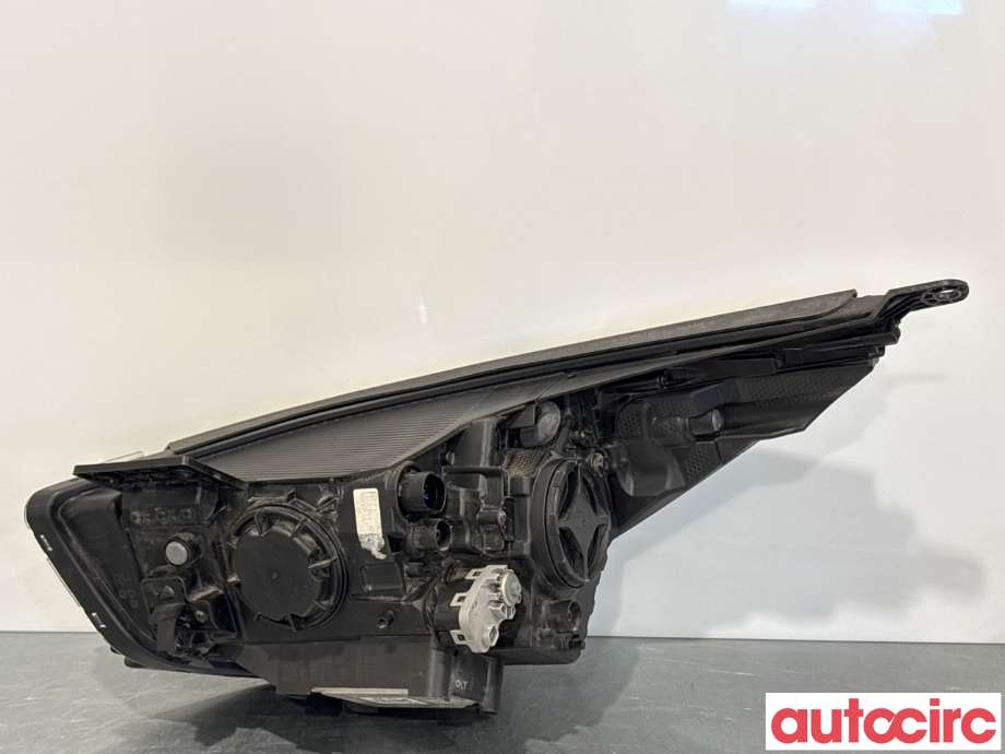 Frontlykt høyre halogen til Kia Niro 2016-2021 (KIA|92102Q4200|)