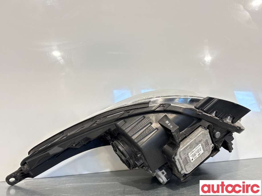 Frontlykt høyre halogen til Kia Niro 2016-2021 (KIA|92102Q4200|)