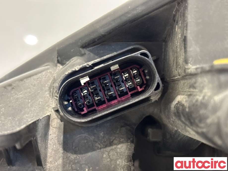 Frontlykt høyre halogen til Ford S-Max 2006-2010 (Type I, Fase 1) (FORD|1801373|1ZS009250-42|6M21-13D154-AG)