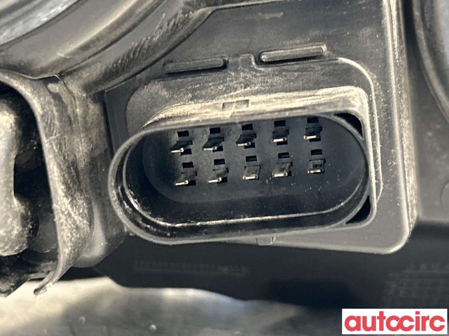 Frontlykt venstre halogen til Ford Transit Custom 2013-2023 (Type I)  (FORD|2045130||GK21-13D153-BA)