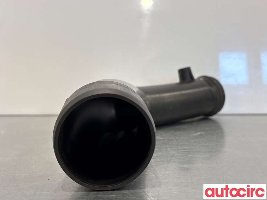 Turbo rør til Mercedes C-Klasse 2014-2018 (Fase 1) (W205) (W205) (MERCEDES|A2740980207|)