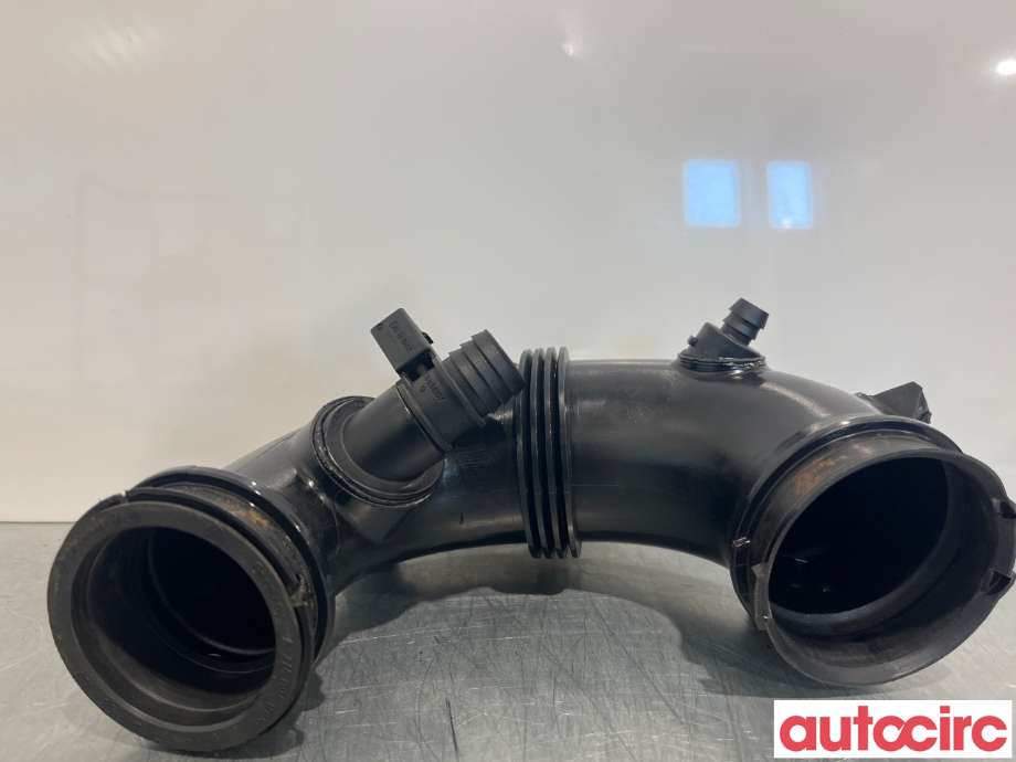Turbo rør til Mercedes C-Klasse 2014-2018 (Fase 1) (W205) (W205) (MERCEDES|A2740900929)