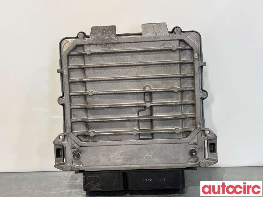 Styreenhet motor til Mercedes C-Klasse 2014-2018 (Fase 1) (W205) (W205) (MERCEDES|A2749000800|0261S08785|A2749002900)
