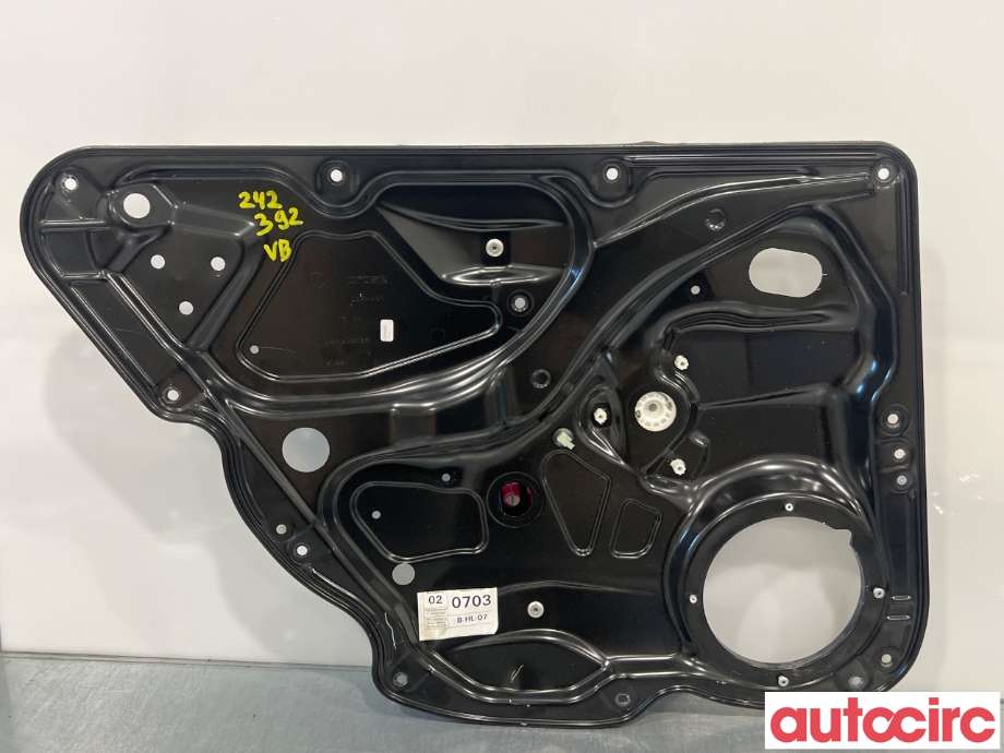 Ruteheis til VW Passat 2011-2015 (B7) (B7) (VOLKSWAGEN|3AF839461C|)