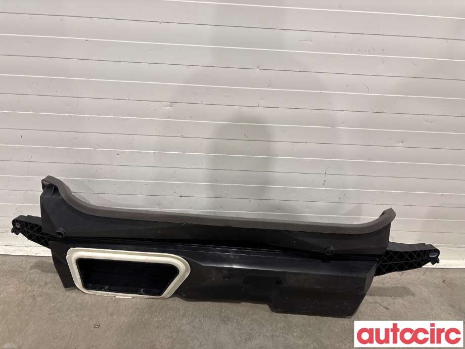 Diverse deler til Tesla Model Y 2021-2024 (Type I) (TESLA|1495167-28-D|)