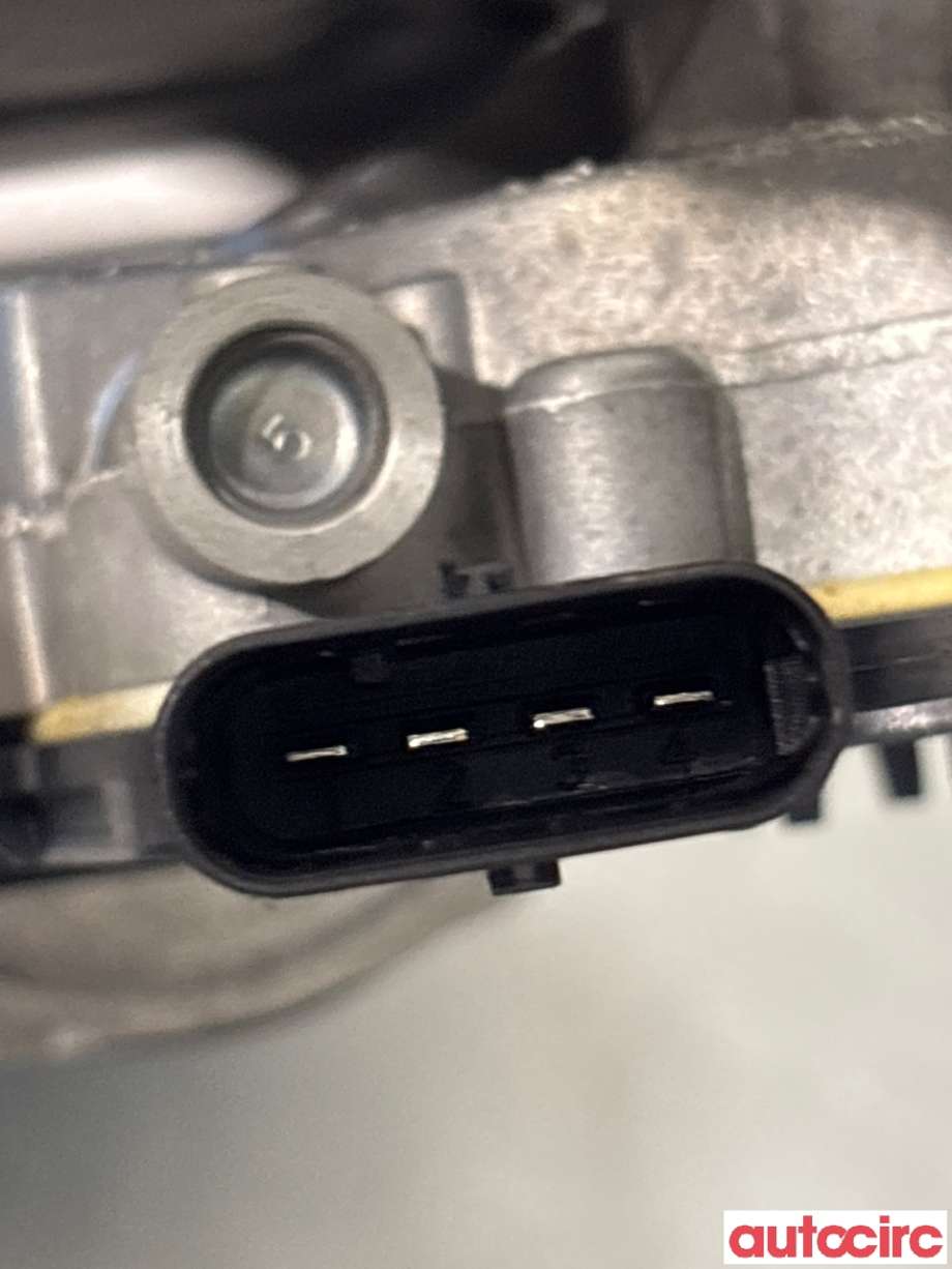 Viskermotor frontrute til BMW 3-Serie 2012-2018 (F30/F31/F34) (F30/F31/F34) (BMW|61617260488|W000026097|7267503)
