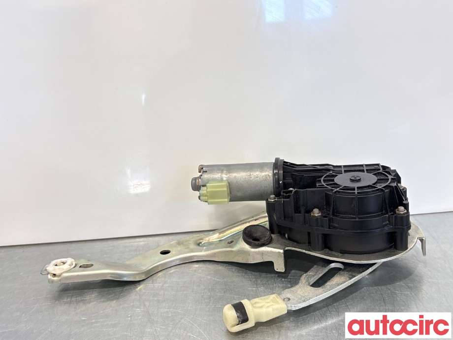 Baklukeåpner motor til Mercedes C-Klasse 2014-2018 (Fase 1) (W205) (W205) (MERCEDES|A2058200042|0390204124|A2058202801)