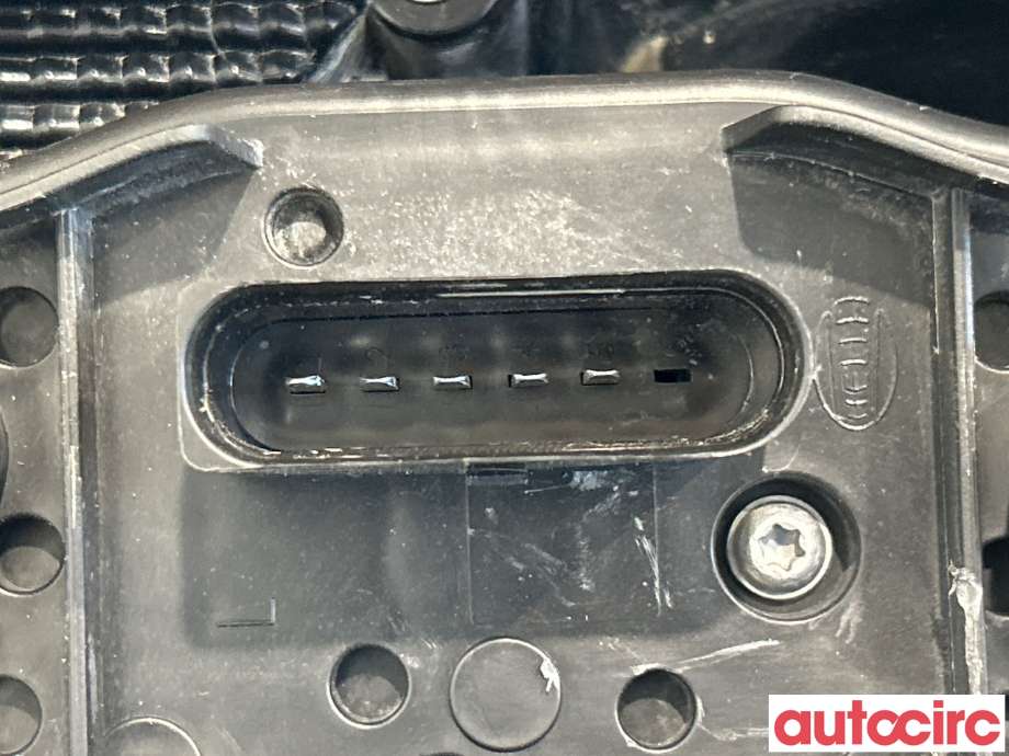 Baklykt venstre til Mercedes Vito 2014-->> (W447) (W447) (MERCEDES|A4478200064|)