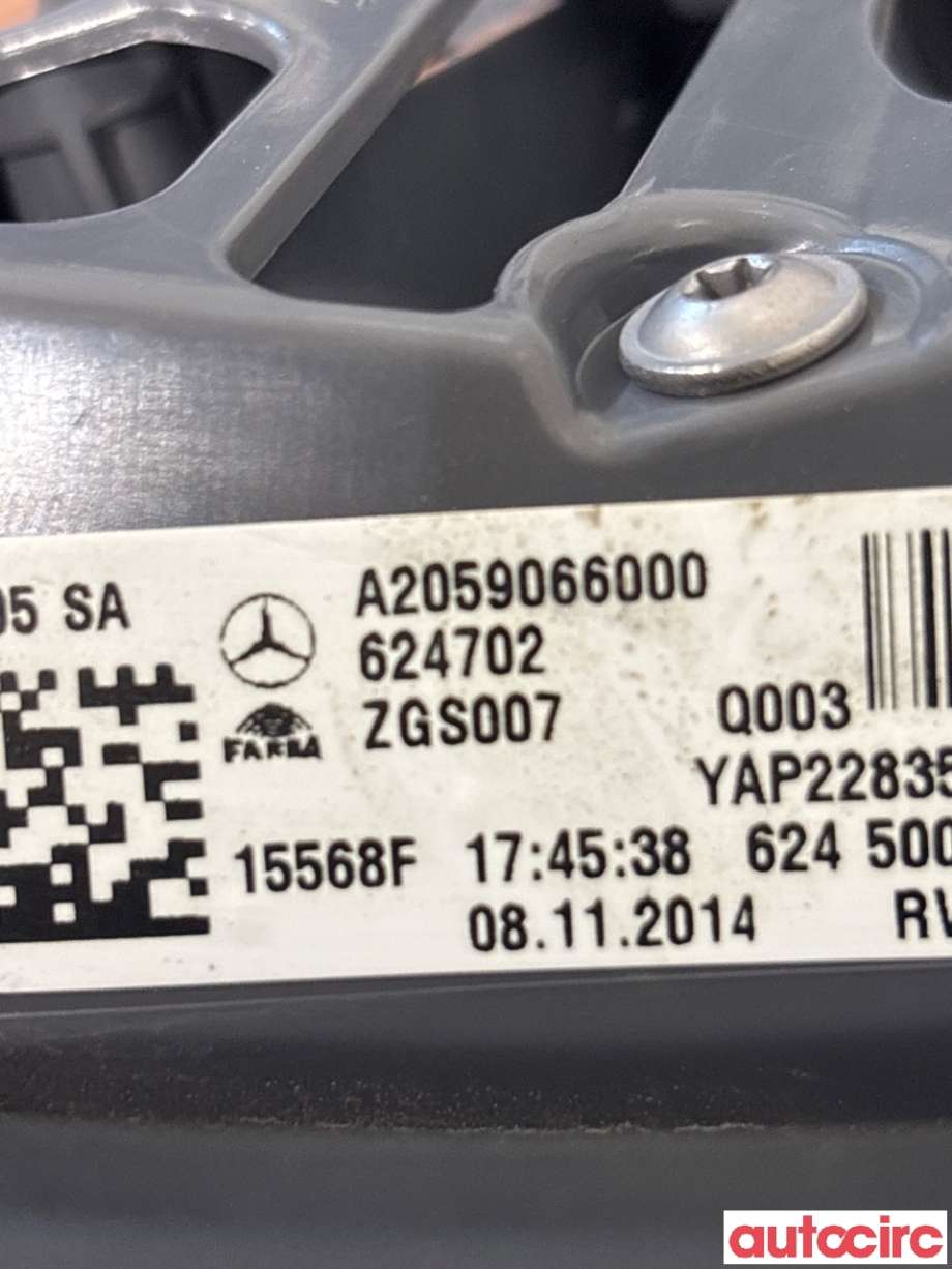 Baklykt høyre indre til Mercedes C-Klasse 2014-2018 (Fase 1) (W205) (W205) (MERCEDES|A2059066000|)