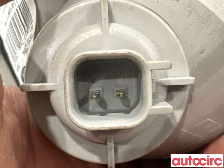 Baklykt venstre indre til Ford Kuga 2008-2012 (Type I)  (FORD|1545445|2ZR009546-01|8V41-13A603-AD)