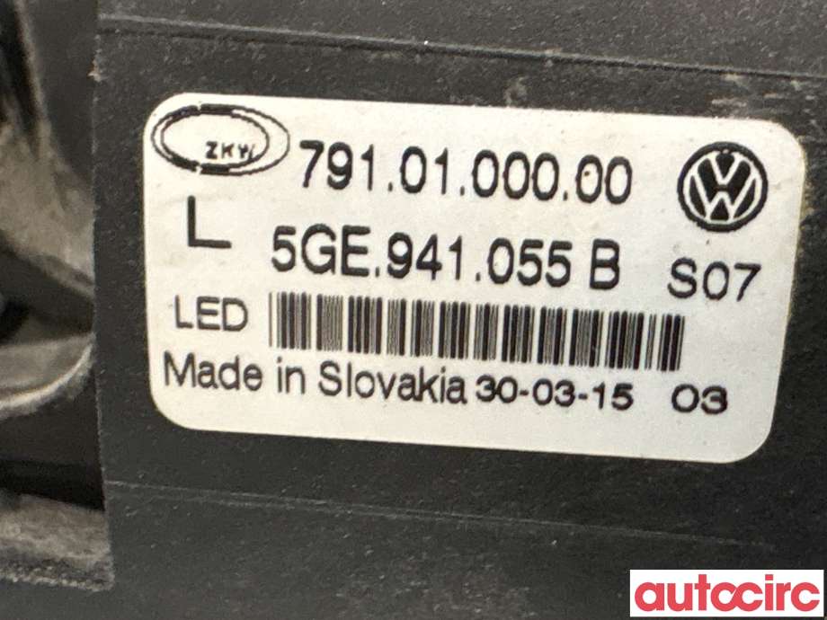 Tåkelykt venstre foran til VW e-Golf 2014-2017 (Fase 1) (VOLKSWAGEN|5GE941055B|7910100000)