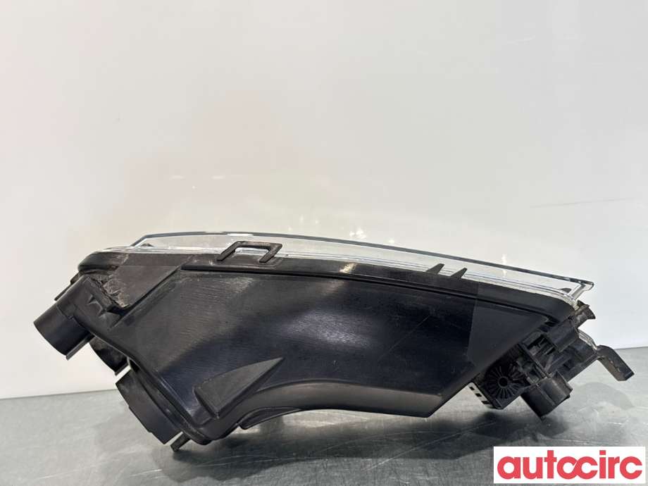 Tåkelykt venstre foran til VW Transporter / Caravelle 2015-2019 (T6) (T6) (VOLKSWAGEN|7E0941661B|10321030000|7E0941661D)