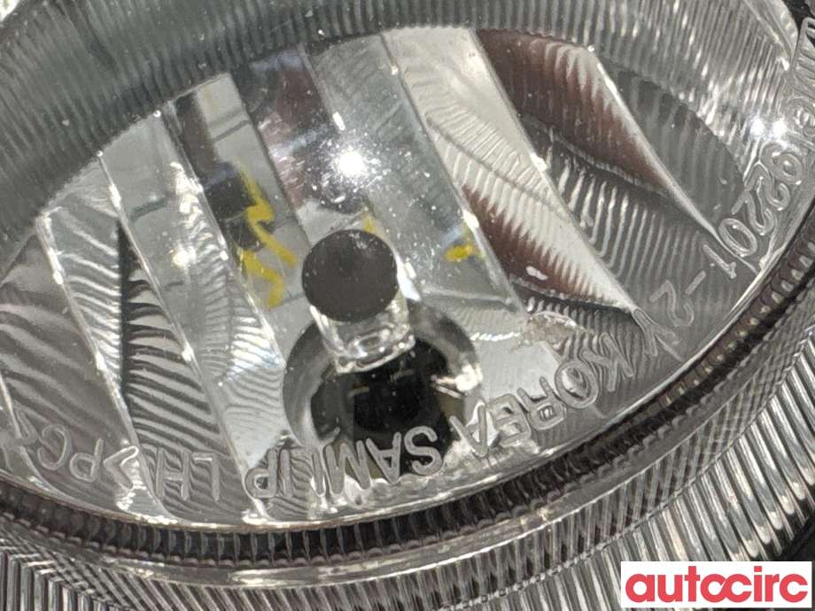 Tåkelykt venstre foran til Hyundai Ix35 2010-2015  (HYUNDAI|922012Y000|)