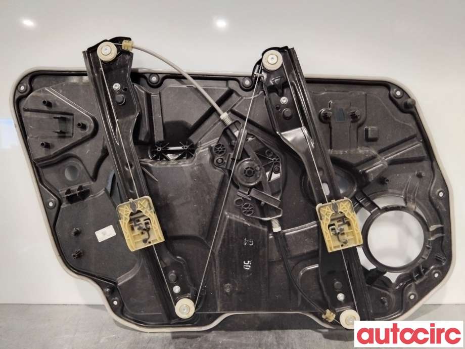 Ruteheis til Volvo V60/V60 CC 2013-2018 (Type I, Fase 2)  (VOLVO|31440786|)
