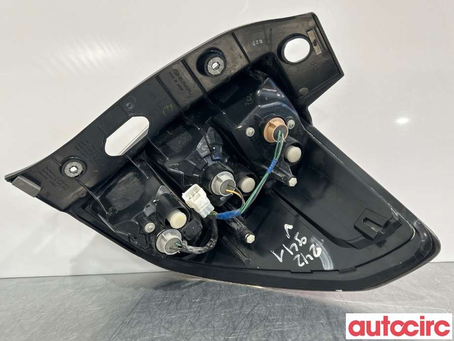 Baklykt venstre til Subaru Forester 2008-2013 (Type III)  (SUBARU|84912SC151|)