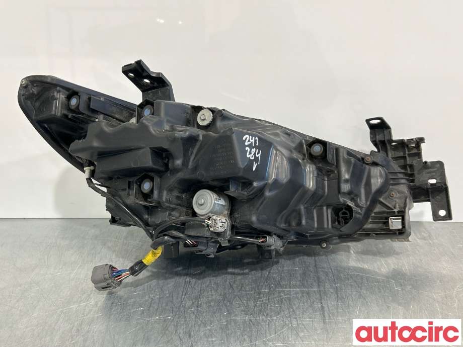 Frontlykt venstre halogen til Mazda 6 2015-2018 (Type III, Fase 2)  (MAZDA|GMH3-51-041G|)
