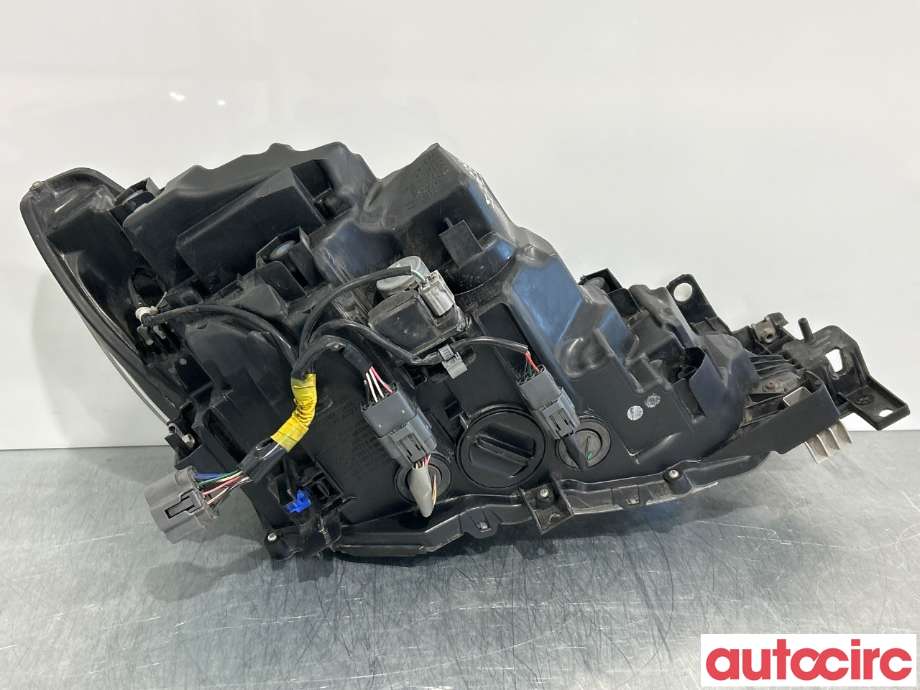 Frontlykt venstre halogen til Mazda 6 2015-2018 (Type III, Fase 2)  (MAZDA|GMH3-51-041G|)