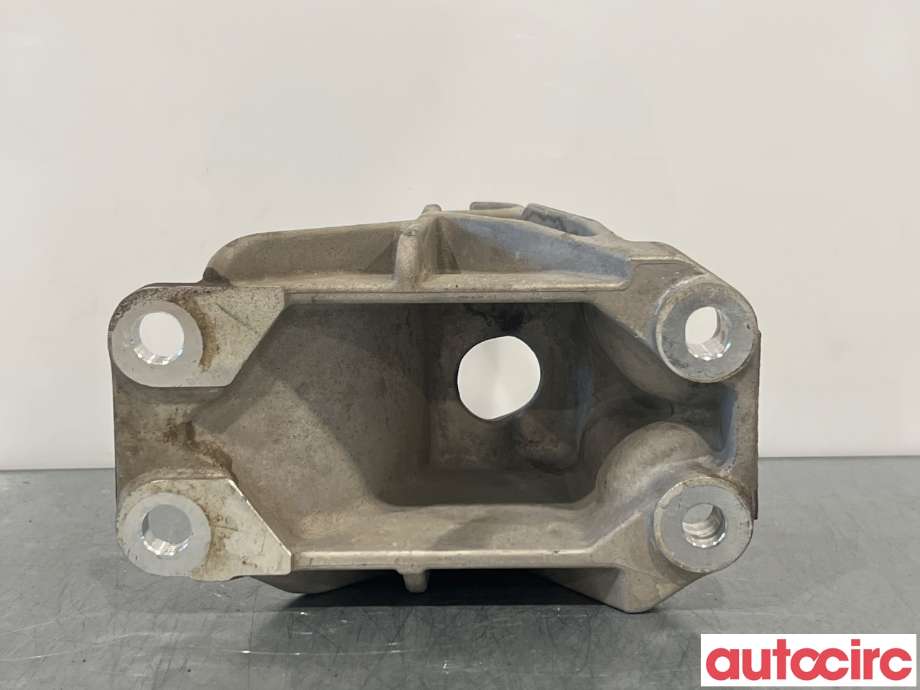 Motorfeste til Nissan NV200 2010-2019 (NISSAN|113333NF0A|)