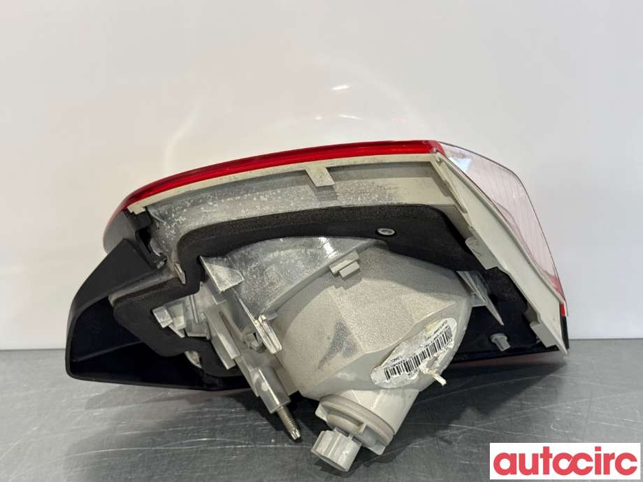 Baklykt høyre indre til Ford Kuga 2008-2012 (Type I) (FORD|1545446|)