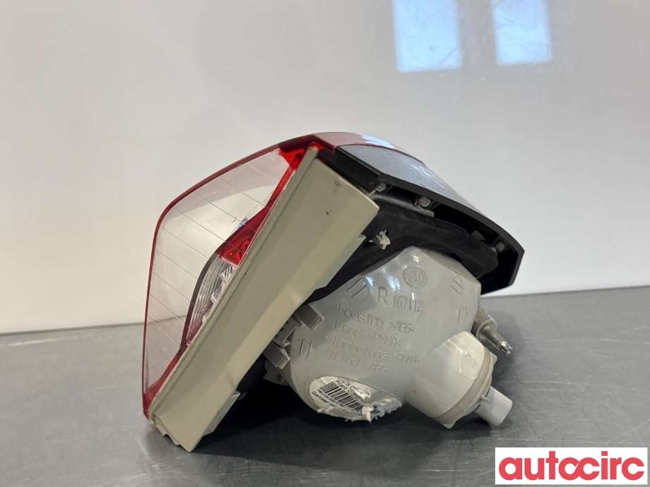 Baklykt høyre indre til Ford Kuga 2008-2012 (Type I) (FORD|1545446|)