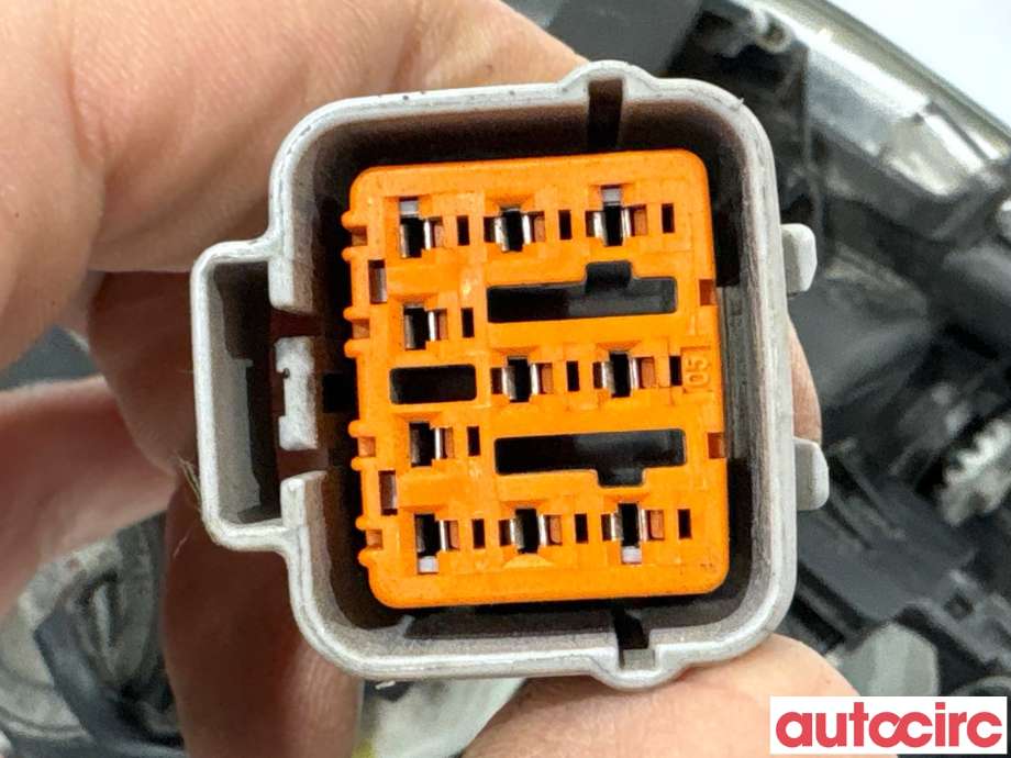 Frontlykt venstre halogen til Subaru Outback 2009-2014 (Type IV)  (84001AJ111|)