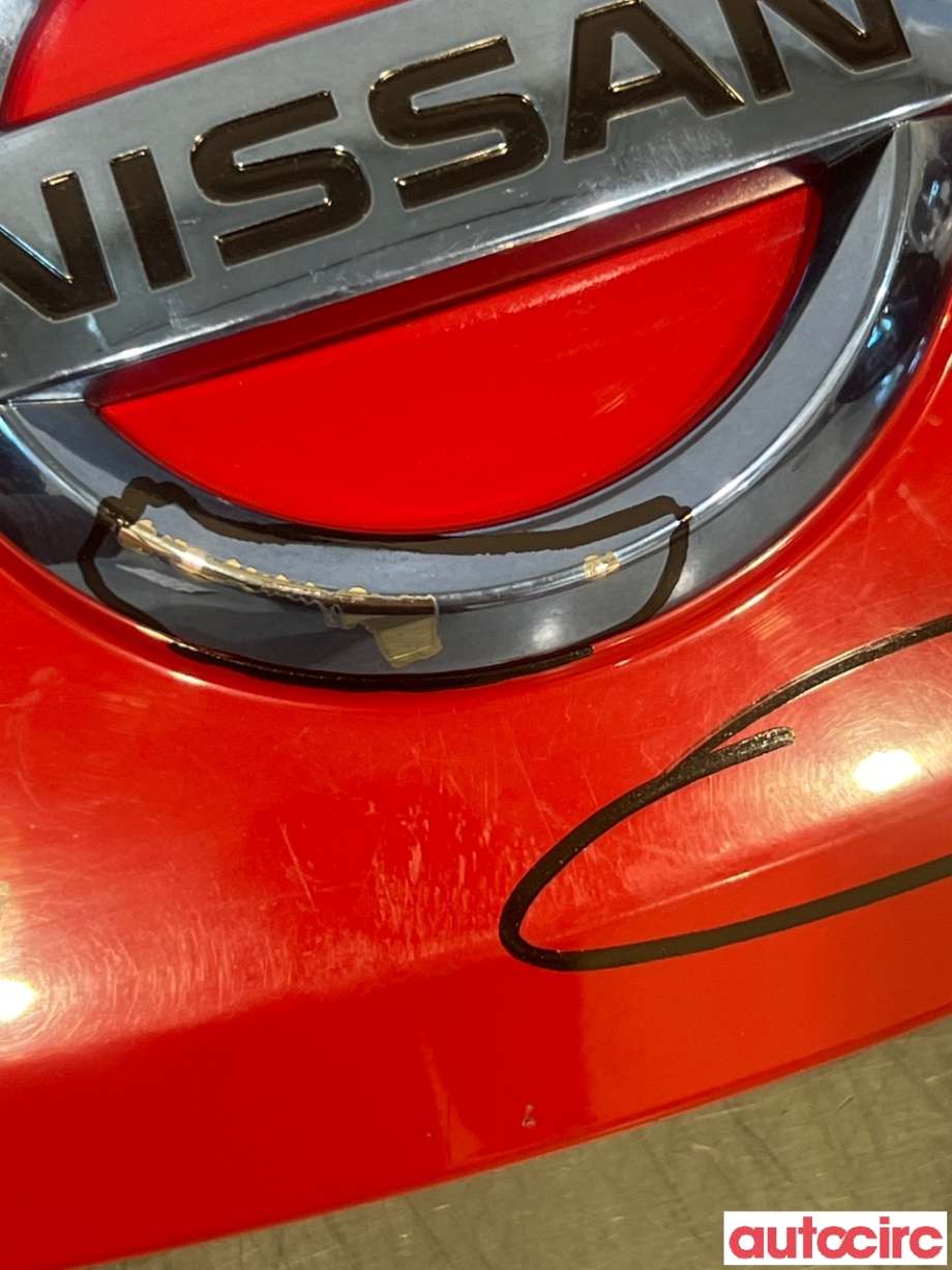 Batterilader inntak/luke til Nissan NV200 2010-2019 (NISSAN|657024FA1A|)