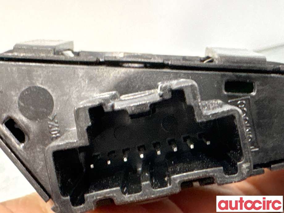 Bryter diverse til Ford Mondeo 2014-2019 (Type V, Fase 1)  (FORD|1826905||DG9T13D734CCW)