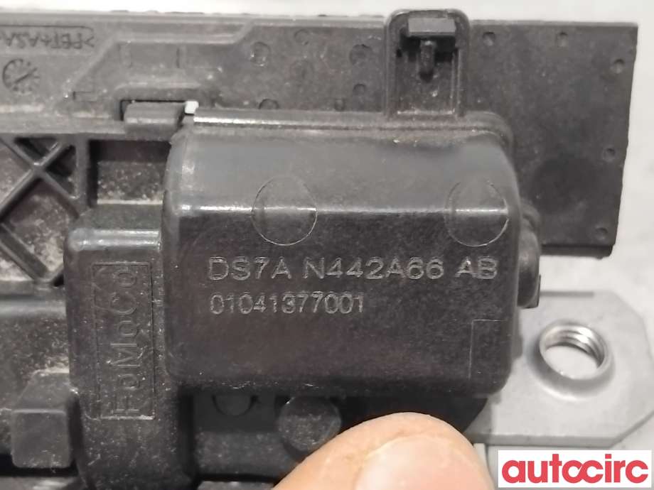 Baklukelås til Ford Mondeo 2014-2019 (Type V, Fase 1) (FORD|2087194||DS7AN442A66AB)
