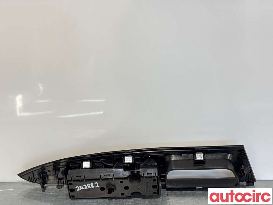 Bryter ruteheis til Ford Mondeo 2014-2019 (Type V, Fase 1)  (FORD|1946785||DG9T-14540-DDW)