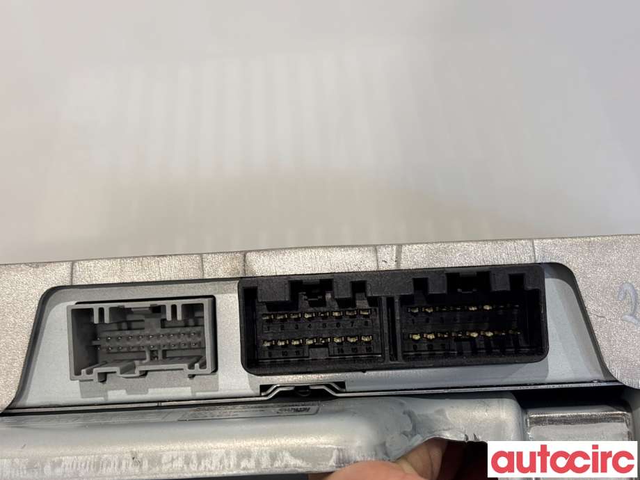 Bilstereo forsterker til Ford Mondeo 2014-2019 (Type V, Fase 1)  (FORD|2372642|MDS7TB849AA|DS7T-18B849-AV)