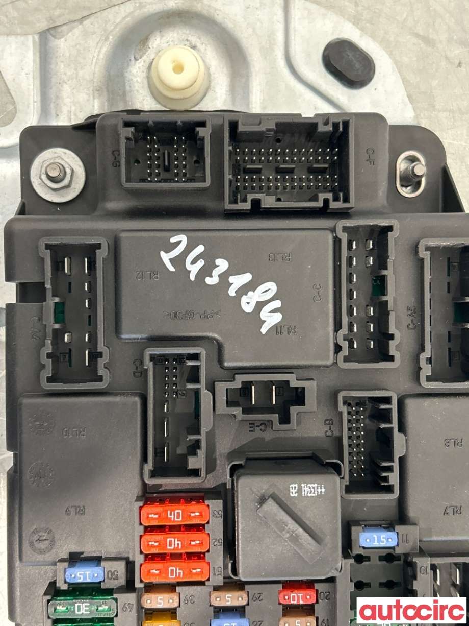 Sikringsboks til Mini One/Cooper 2007-2014 (R55-57) (R55-57) (MINI|61353457583||61353457413)