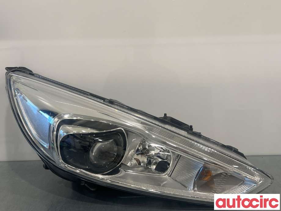 Frontlykt høyre halogen til Ford Focus 2014-2018 (Type III, Fase 2) (FORD|2206008||F1EB-13D154-AB)
